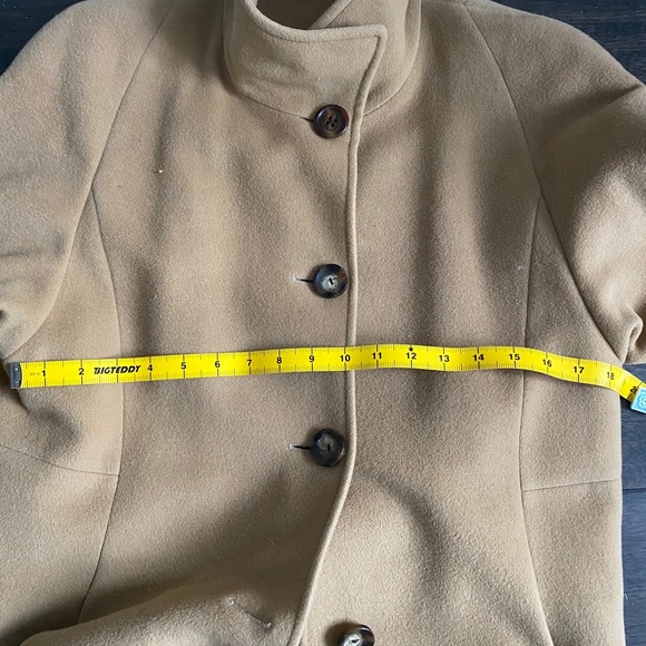 Women’s long lamb wool angora coat - Picture 4 of 5